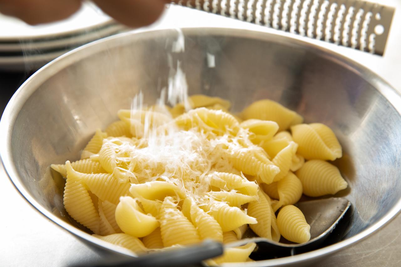 画像 : 5番目の画像 - 「長尾智子の日々のスープ
Vol.14 一度作れば二度おいしい!
たらとかぶ、じゃがいものスープ」のアルバム - T JAPAN:The New York Times Style Magazine 公式サイト