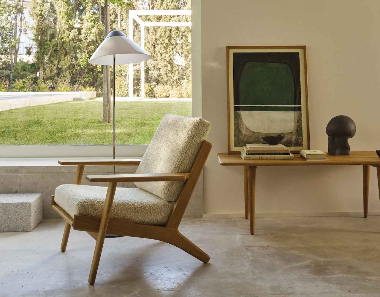 画像 : 4番目の画像 - 「読書に最適！ 
名作ラウンジチェア5選。
ペリアン、ウェグナーほか」のアルバム - T JAPAN:The New York Times Style Magazine 公式サイト