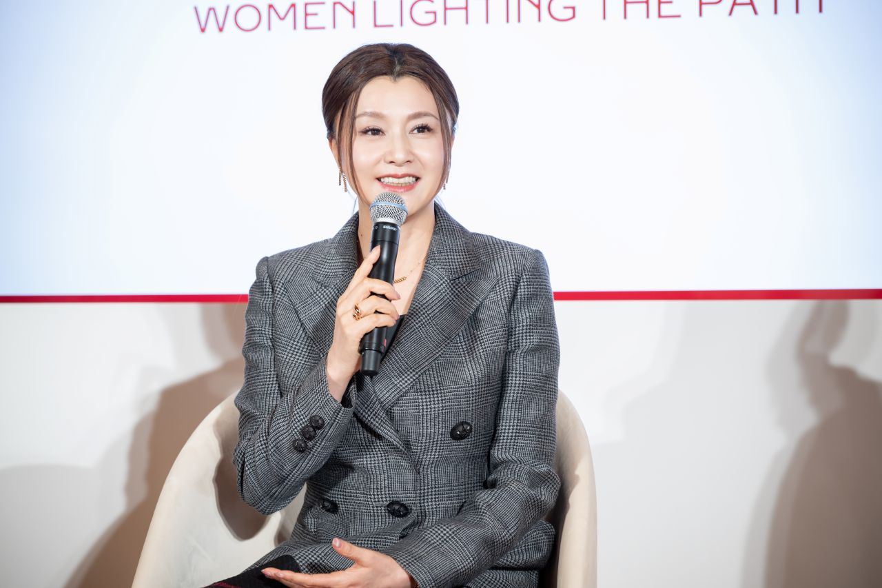 画像 : 4番目の画像 - 「カルティエが紡ぐ未来を照らす対話
国際女性デーを前に開催された
光の連鎖をめぐるダイアローグ」のアルバム - T JAPAN:The New York Times Style Magazine 公式サイト