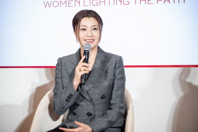 画像: 藤原紀香はボランティア活動を通じて得た実感として、「たとえ1％でも社会の役に立ち、誰かの笑顔につながるのなら、それは素晴らしいこと。そんな思いを一人ひとりが持てば、社会はきっと変わっていく」とコメント