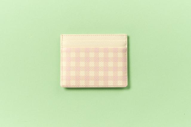 画像: 外側にカードスリット4つ