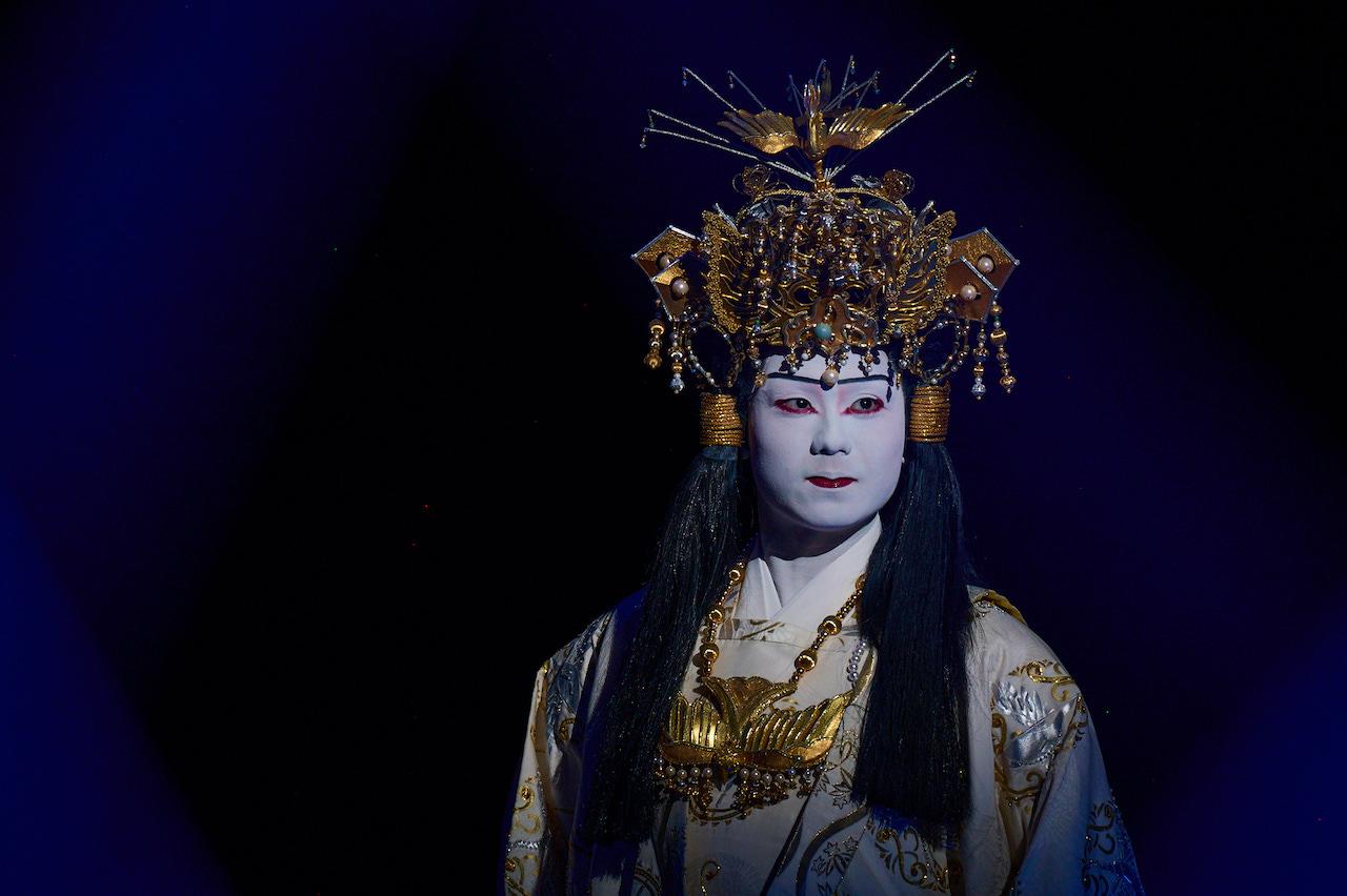 画像: 撮り下ろし舞台写真で愛でる 令和を駆ける“かぶき者”たち Vol.3 市川團子 - T JAPAN:The New York Times Style Magazine 公式サイト