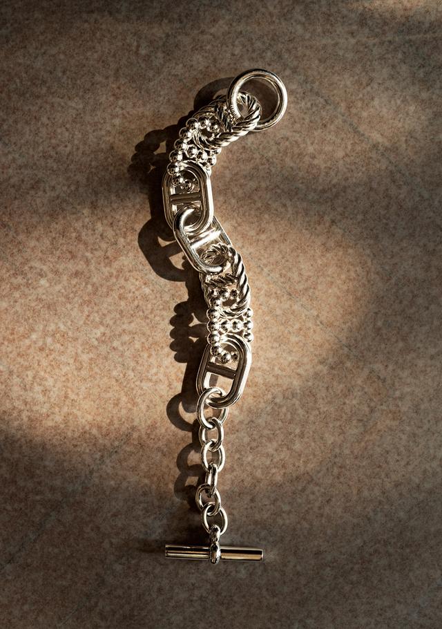 画像: 「シェーヌ・ダンクル・アレアII 」ブレスレット￥871,200／エルメス