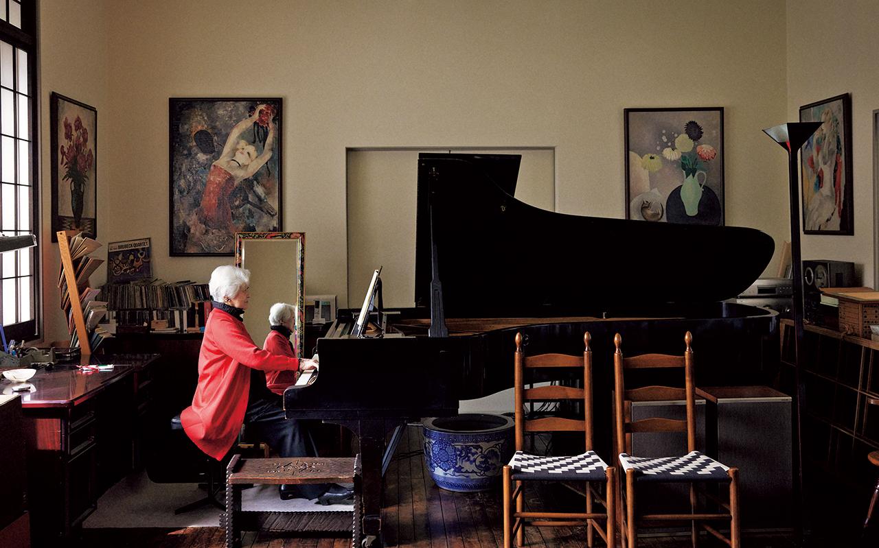 画像: 高邁闊達、自由自在。 ピアニスト高野耀子に会いに行く - T JAPAN:The New York Times Style Magazine 公式サイト