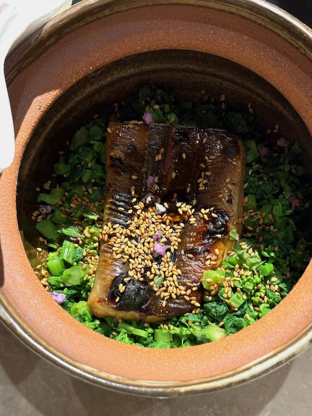 画像: 宮島といえば穴子飯。ほうじ茶と炊いている