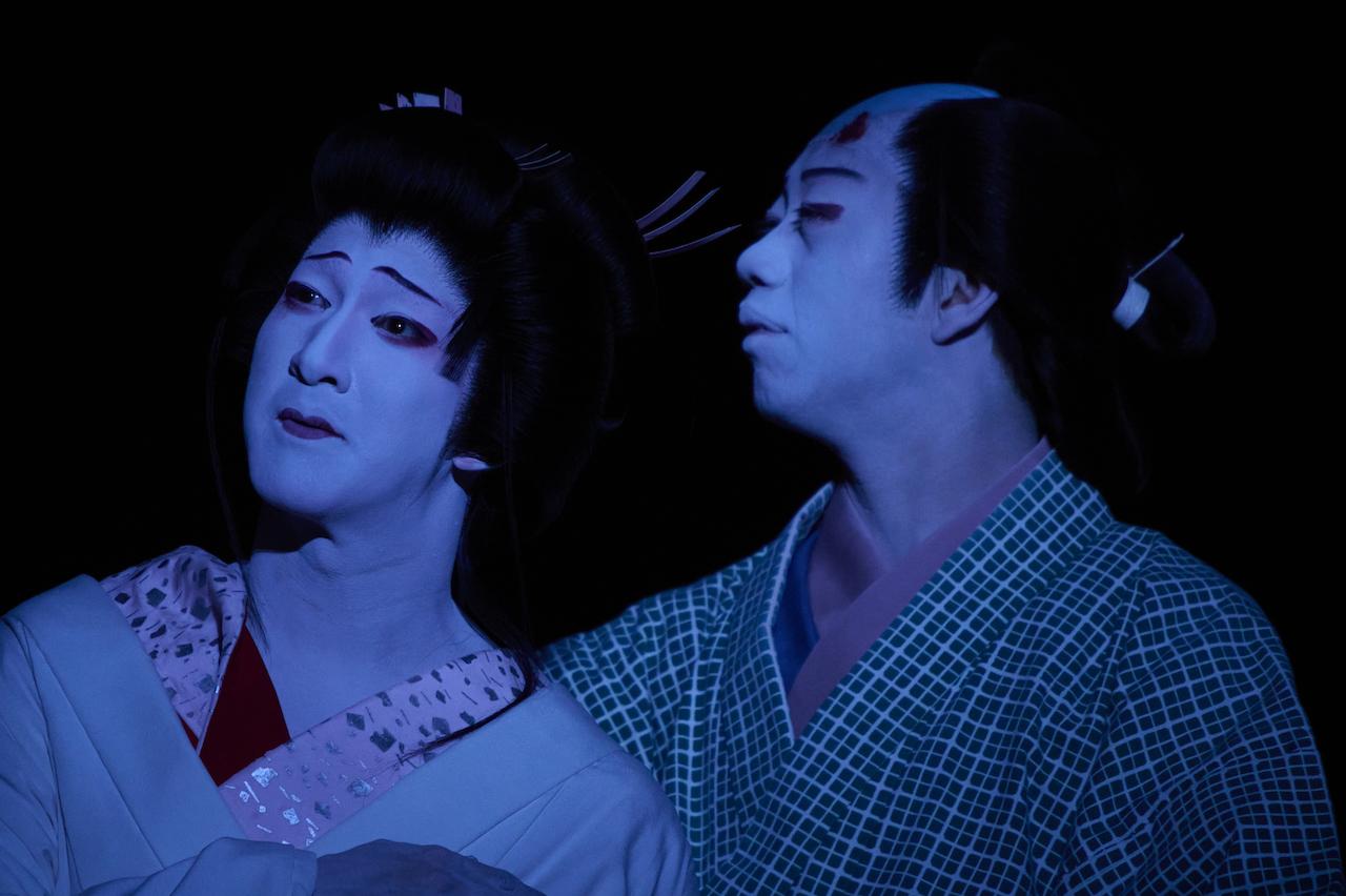 画像 : 5番目の画像 - 「中村壱太郎と尾上右近が描いた
二人のお初と二人の徳兵衛
――『曽根崎心中物語』
令和を駆ける“かぶき者”たちVol.20」のアルバム - T JAPAN:The New York Times Style Magazine 公式サイト