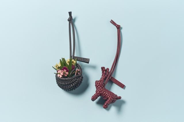 画像: チャーム（左）￥346,500、（右）￥106,700／ボッテガ・ヴェネタ