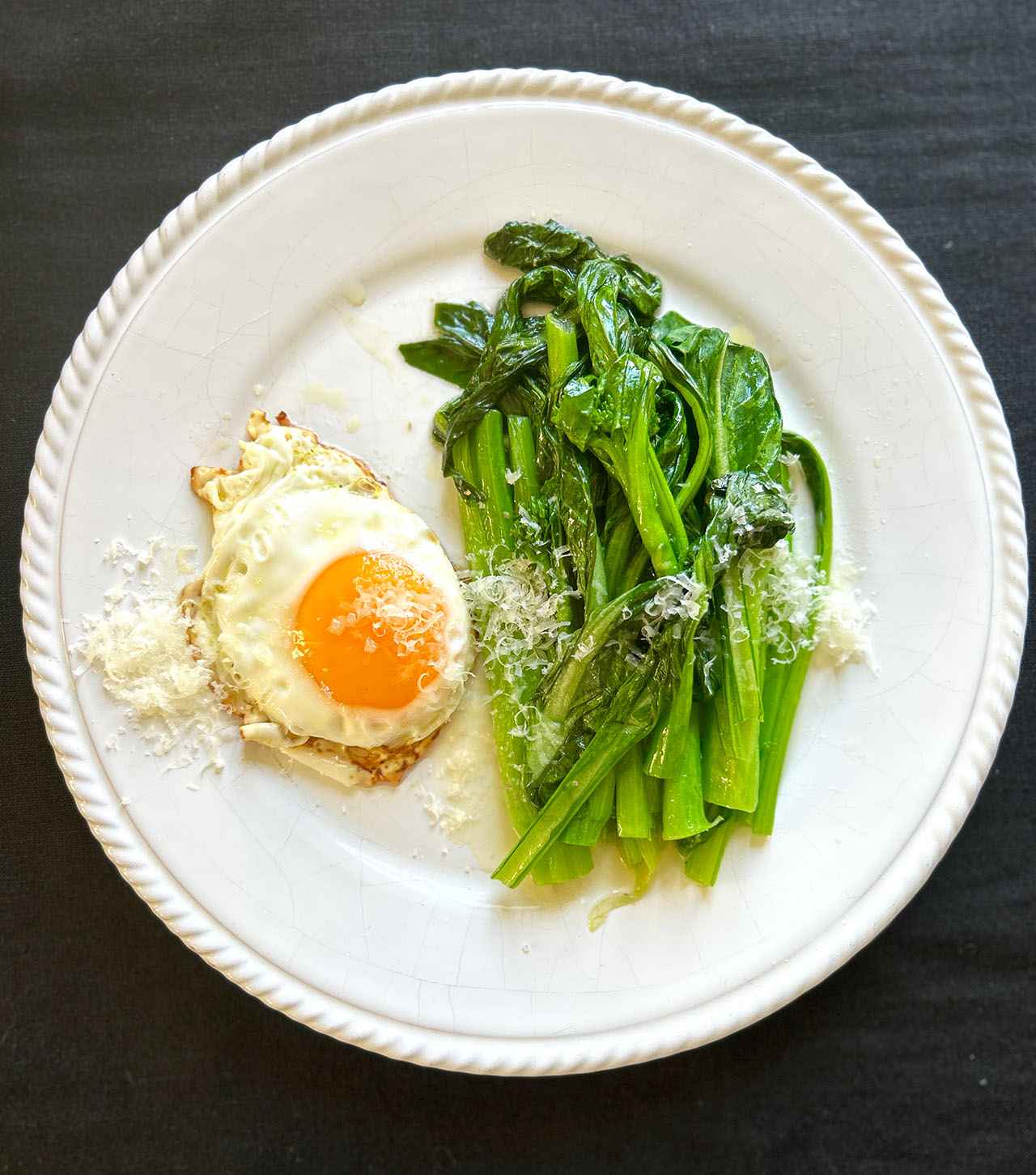 画像 : 2番目の画像 - 「平野由希子の「野菜とお酒」
―幸福な大人の食卓―
Vol.50 アスパラ菜のレシピ」のアルバム - T JAPAN:The New York Times Style Magazine 公式サイト