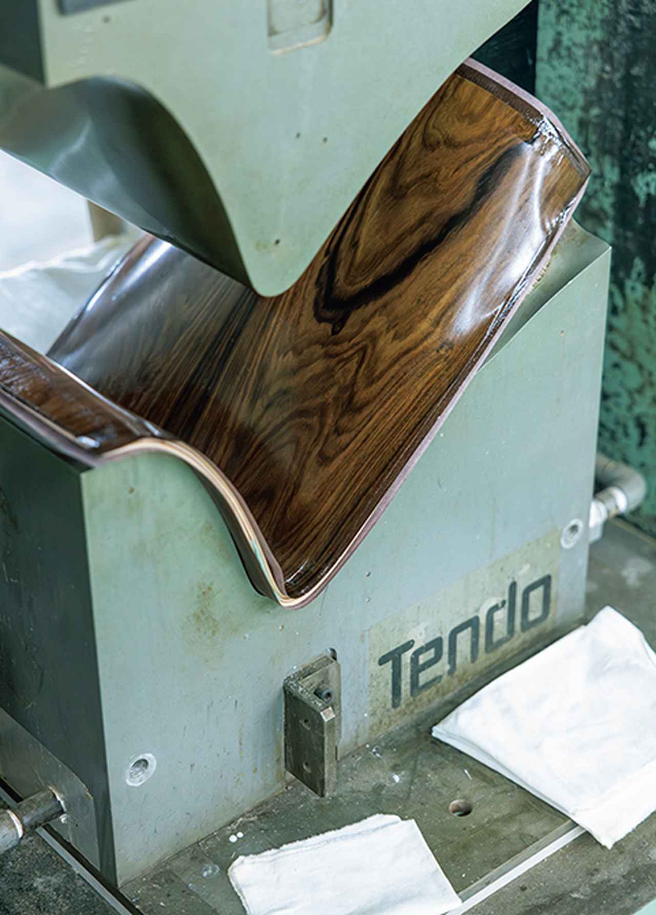 画像 : 4番目の画像 - 「山形・天童木工が世界に誇る
ジャパニーズ・モダンとは
家具でめぐる日本＜前編＞」のアルバム - T JAPAN:The New York Times Style Magazine 公式サイト