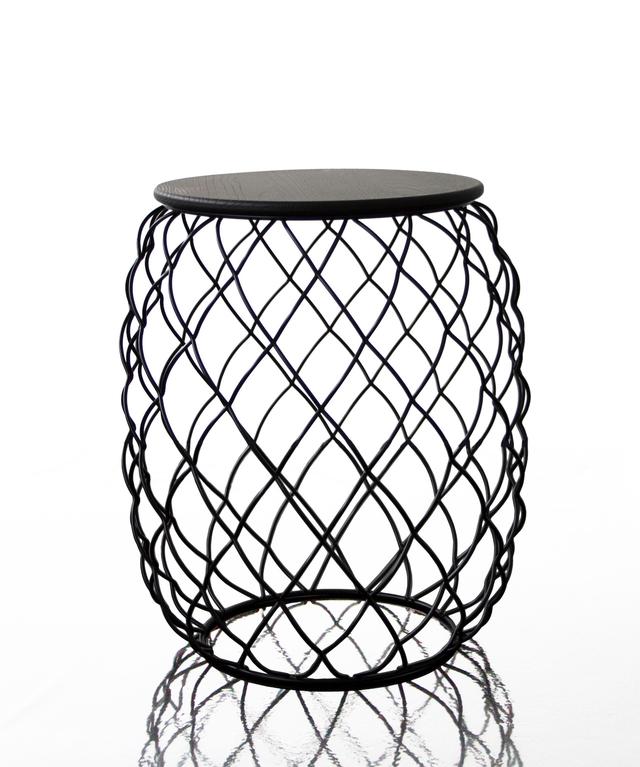 画像: 「ピーニャ ローテーブル（アウトドア）」￥105,600／マジス COURTESY OF MAGIS JAPAN