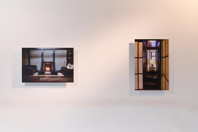 画像: ジョルジオ・アルマーニの邸宅は全部で9カ所あり、そのうち6カ所の写真が展示されている