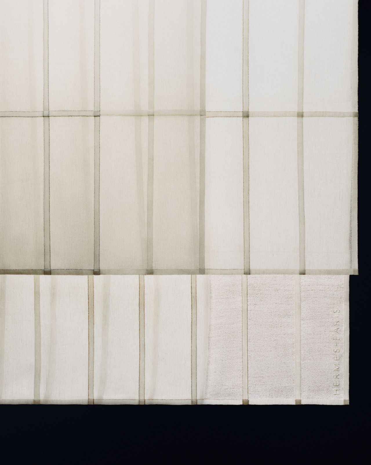 画像 : 7番目の画像 - 「ミラノデザインウィークで発表
エルメスの最新ホームコレクション
メタルで描く物語空間」のアルバム - T JAPAN:The New York Times Style Magazine 公式サイト