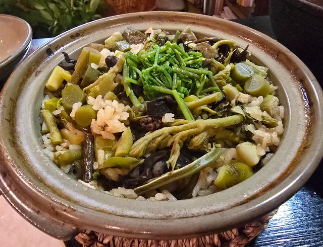画像: 山菜の炊き込みご飯