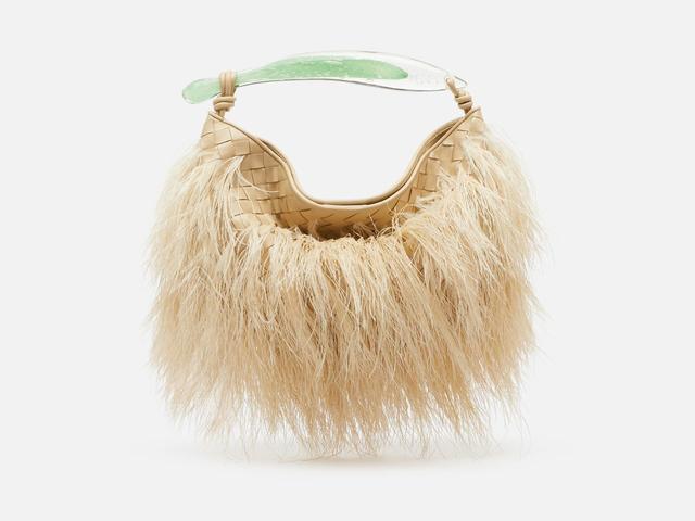 画像: バッグ<H20×W33×D4cm>¥3,080,000/ボッテガ・ヴェネタ COURTESY OF BOTTEGA VENETA