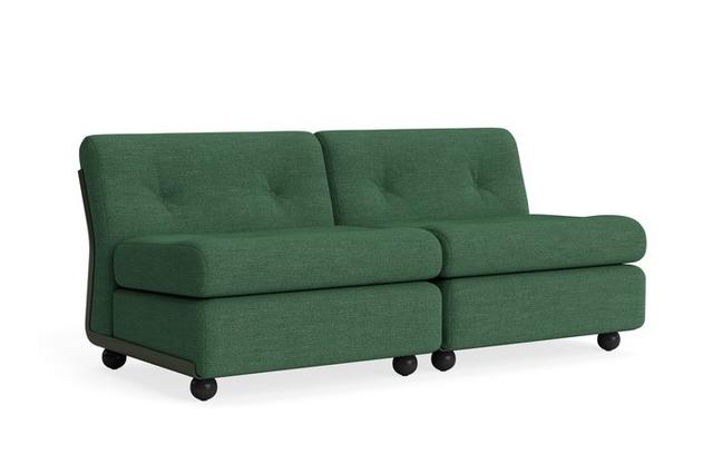 画像: 「AMANTA SOFA」（2シーター）＜W58.5×D79.5×H69(SH43)cm＞￥594,000〜／HAY COURTESY OF HAY