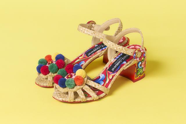 画像: サンダル¥385,000/ドルチェ&ガッバーナ