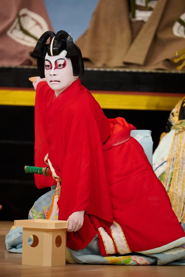 画像3: 『寿曽我対面』曽我五郎時致=尾上辰之助