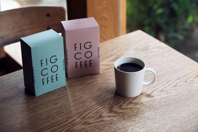 画像: 「ATELIER SANTi」オリジナルの自家焙煎のブランド「FIG COFFEE」は、手土産としても人気が高い。商品名の由来も『アルケミスト 夢を旅した少年』の物語に由来するとか