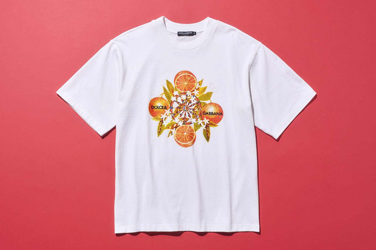 画像 : 3番目の画像 - 「2026夏は、このTシャツで!
セリーヌ、ロエベ、ミュウミュウほか
キャッチーなTシャツ図鑑」のアルバム - T JAPAN:The New York Times Style Magazine 公式サイト