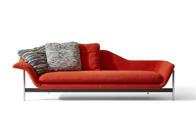 画像: 「エゾソフト」(3人掛け、右ハイバック)¥1,881,000〜/カッシーナ COURTESY OF CASSINA IXC.