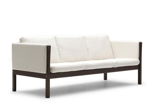 画像: 「CH163」<W195×D80×H76cm>¥1,075,000〜/カール・ハンセン&サン COURTESY OF CARL HANSEN & SØN
