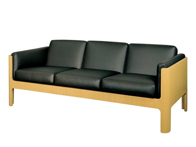 画像: 「Haco ソファ(T-7009NA-ST)」<W183×D75×H65×cm>¥506,000〜/天童木工 COURTESY OF TENDO MOKKO