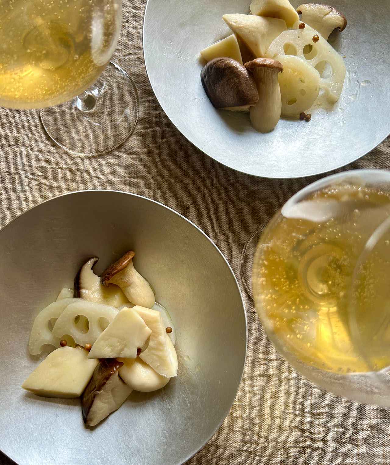 画像 : 2番目の画像 - 「平野由希子の「野菜とお酒」
―幸福な大人の食卓―
Vol.55 エリンギのレシピ」のアルバム - T JAPAN:The New York Times Style Magazine 公式サイト