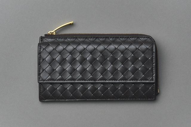 画像: お財布<H8×W15×D0.5㎝>¥128,700/ボッテガ・ヴェネタ