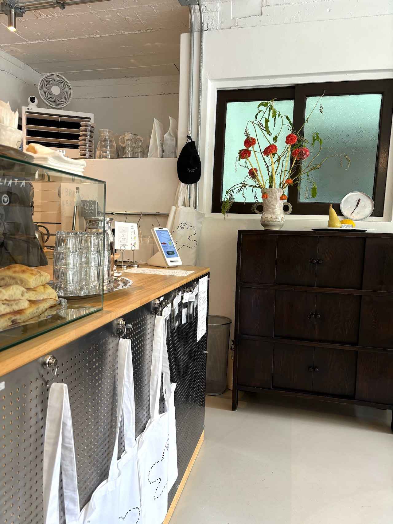 画像 : 8番目の画像 - 「韓国・ソウルと水原の
ビジュも味も良し、なパンとカフェ
「偏愛! 食いしん坊部」vol.55」のアルバム - T JAPAN:The New York Times Style Magazine 公式サイト