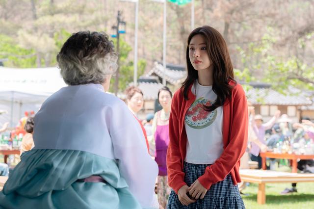 画像: ヒロイン役のハヨン Netflixシリーズ「恋は飴模様」独占配信中