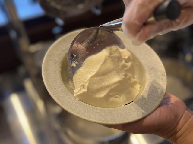 画像: 「並河商店」の豆腐は、茶碗蒸しのようななめらか食感