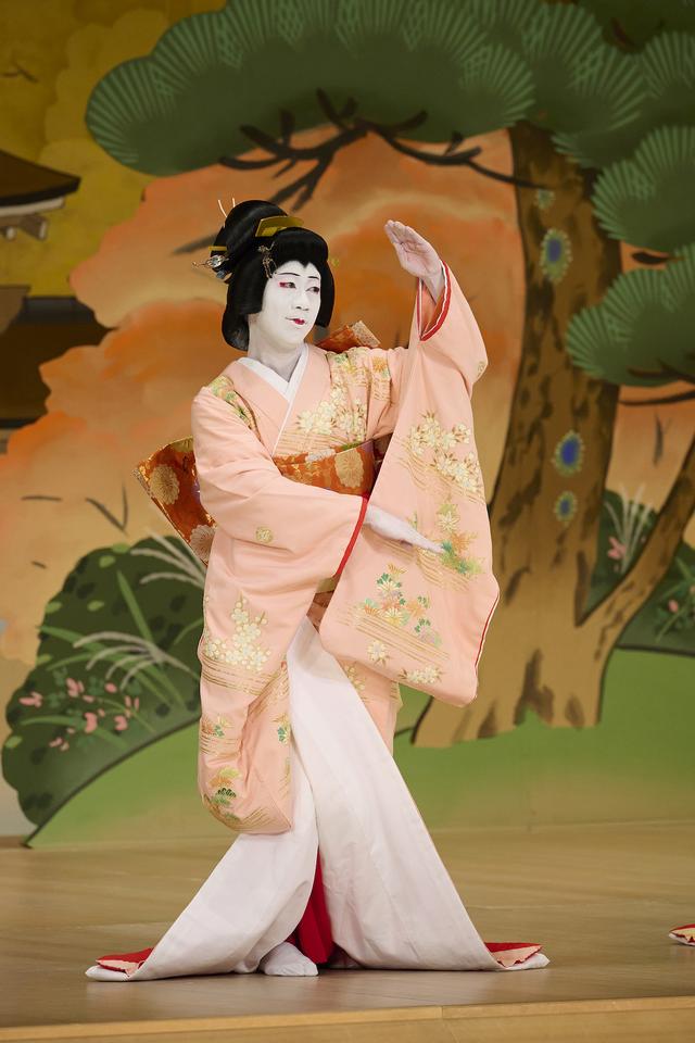 画像2: 『屋敷娘』娘お壱=中村壱太郎