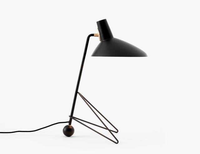 画像: 「Tripod HM9」¥110,000/アンドトラディション COURTESY OF &TRADITION
