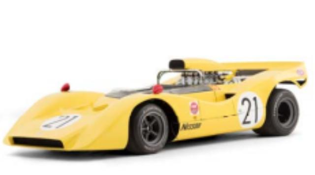 画像: 1969年 NISSAN R382 1968年の日本グランプリをR381で制したニッサンは翌年さらなる高みを目指し、V型12気筒5000ccエンジンを搭載したR382を投入。そのスタイルも背の高いリアウイングが特徴だったR381とは異なり、リアはダッグテールと呼ばれる形状を取り入れ、よりシャープなスタイルとなった。この年の10月に開催された日本グランプリで6000ccへと排気量アップ。600馬力以上のパワーを見せつけ予選で1~3位を独占。決勝も黒澤元治、北野元が1-2フィニッシュを達成した。