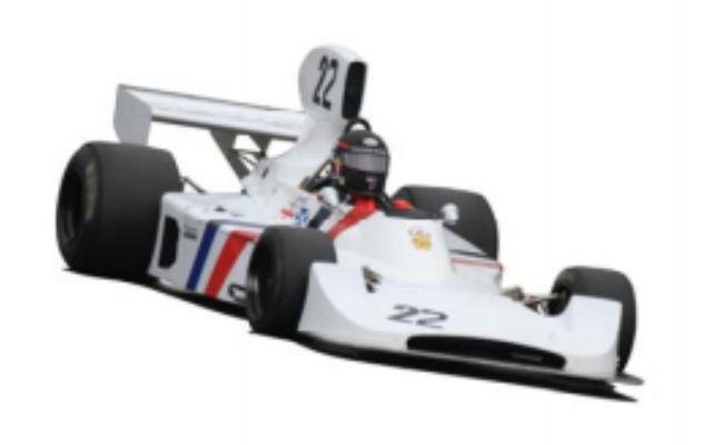 画像: 1974 Hesketh 308B ヘスケスは、大富豪でレース好きの貴族、アレキサンダー・ヘスケス卿が設立したレーシング・チームで、気鋭の新人ジェームス・ハントを擁して1973年からF1へと進出。74年からポスルスウェイト設計のオリジナル・マシン308を投入し、4月にブランズハッチで行われた非選手権のBRDCインターナショナル・トロフィーで優勝したほか、公式戦で3度の表彰台に立つなどの活躍を果たした。 74年に308として製作されたシャシーナンバー1は、ハントがドライブしBRDCインターナショナル・トロフィーで優勝した個体そのもの。シーズン後半にサイドラジエター、フォワード・ウイングなどを装備した308Bにアップデートされた。