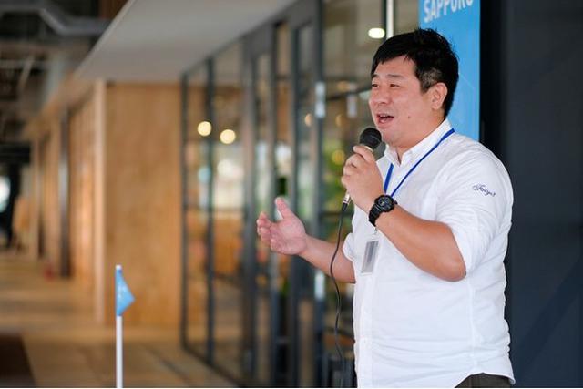 画像: 東山博計さん「高校卒業後、札幌市の市役所に勤務し、現在は南区の地域振興課でスポーツイベント等の企画・実施を行っています。G’s ACADEMYでは、『地域を明るくする』プロダクトをつくりたいと思っています。図書館に入り浸っている高齢者の方々やスーパー銭湯に集まって時間を過ごす地域の方々を、地域社会に参画させるプロダクトをつくります」