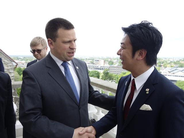 画像: ユリ・ラタス首相とエストニア・タリンにて