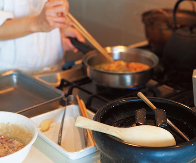 画像: 「わが家のくり返し料理のかなり上位メニューかも」というから揚げを手早く調理