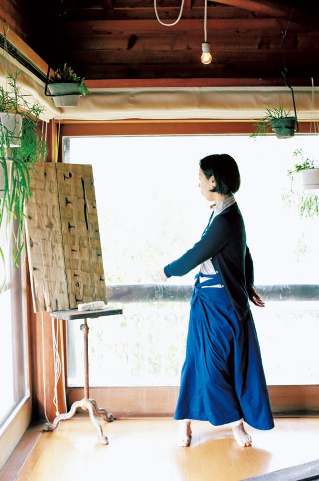 画像: 両手を振って体をねじるうちに、だんだんと体じゅうのむだな力が抜けてくる。疲れているときにも有効