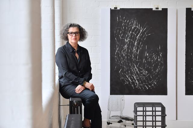 画像: ロンドンのアトリエにて 2019年 At her studio in London, 2019
