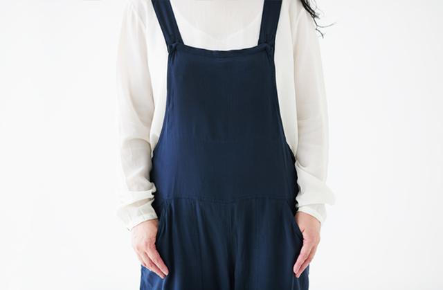 画像: 「ユーモレスク」のシルクサロペットパンツ