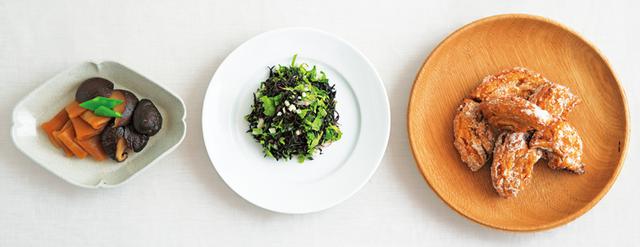 画像: 左から、山㟢さんのかんぴょうと干ししいたけの煮もの、タナカさんのひじきサラダ、金子さんの車麩のから揚げ