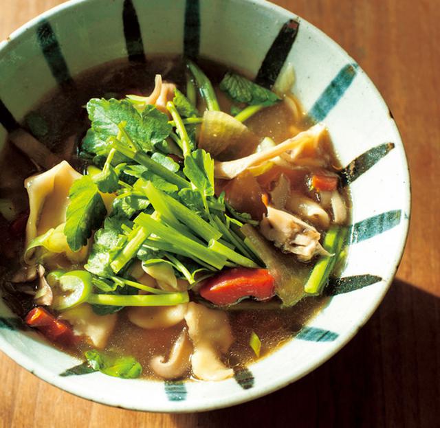 画像: 地元・宮城の郷土料理、ひっつみ。野菜たっぷりで、忙しい年末年始の定番料理