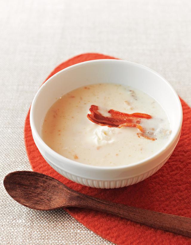 画像: 干し豚を使って 白いんげん豆と干し豚のスープ