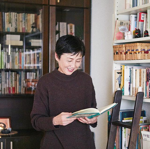 画像: 小川奈緒 さん、 山本ふみこ さん、 甲斐みのり さんがつくる 私を映す本棚、心の10冊