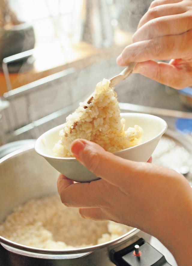 画像3: 05:50 体を温める炊きたてごはん