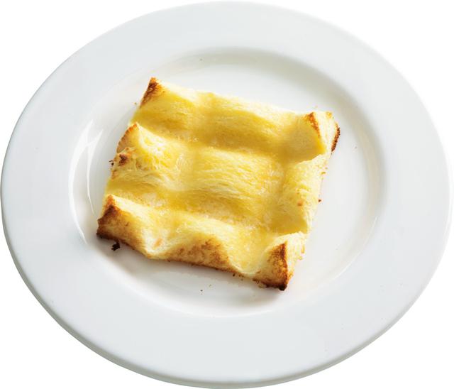 画像: 4枚切り食パンで 凸凹バタートースト