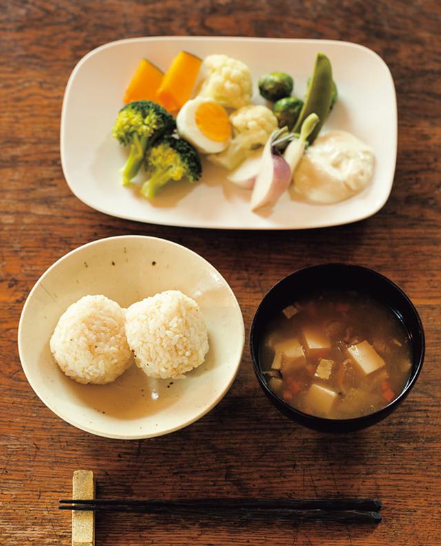 画像1: 5:45 朝食の準備、お弁当の準備
