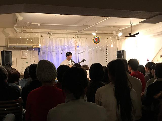 画像: 最後のライブ。超満員御礼