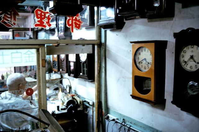 画像3: 古時計を愛するおじいさんのお店「瑞榮鐘錶店(みずえい・しょうひょうてん)」